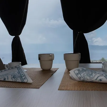 Incanto Golden Place 게스트하우스